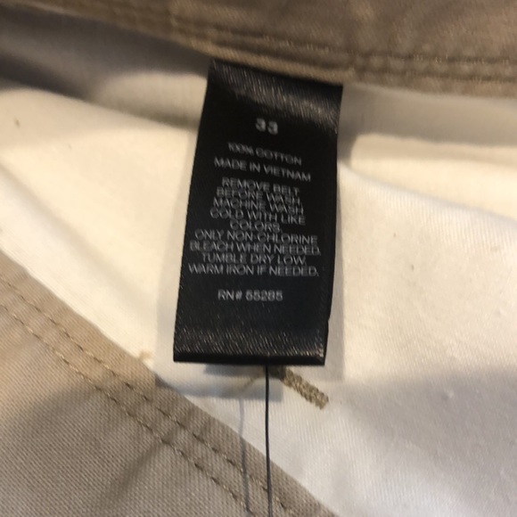 EXPRESS flat front khaki shorts with braided belt. Classic fit. Size 33. NWT! - Picture 6 of 7